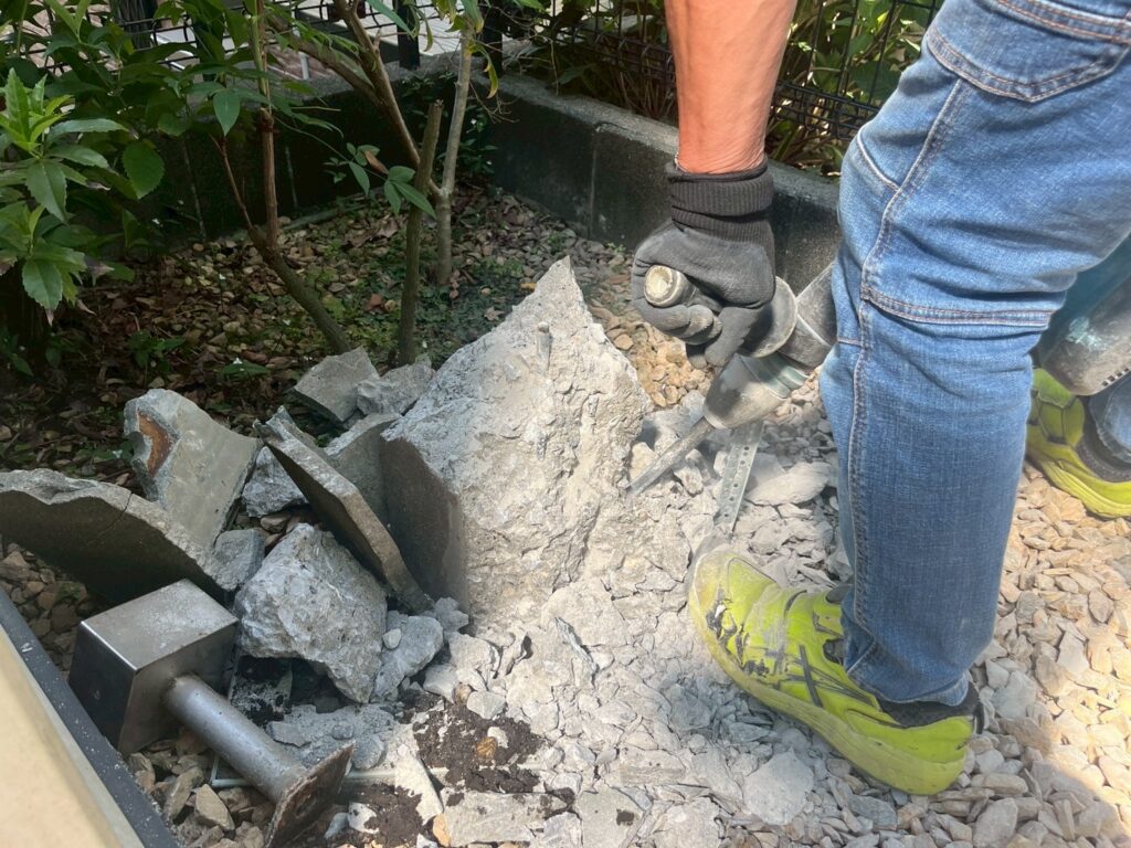 基礎解体