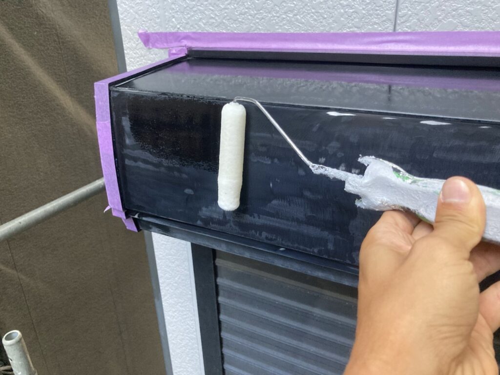 シャッターBOX　プライマー塗布
