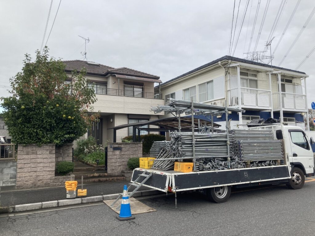 資材搬入
