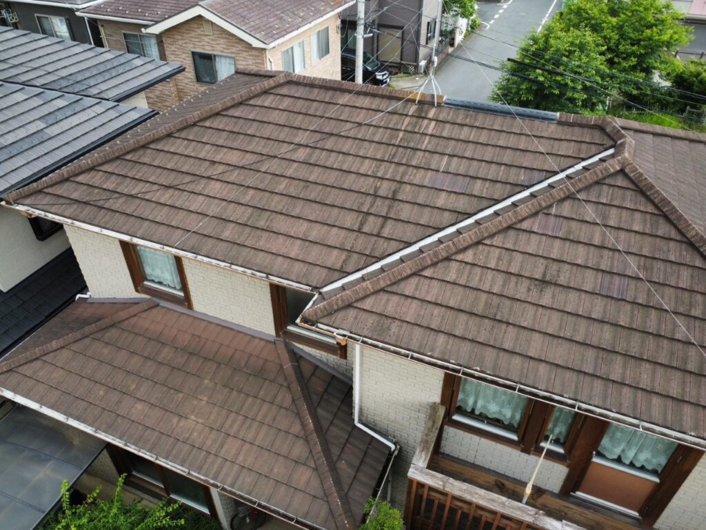 屋根の汚れや苔、色褪せ