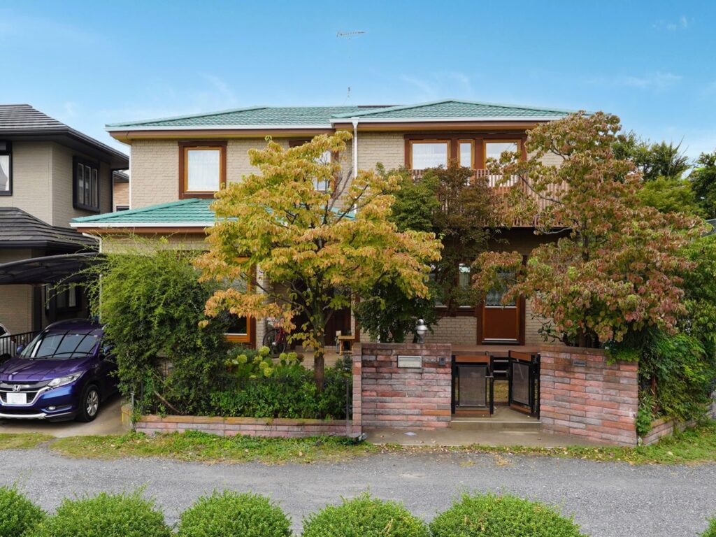 所沢市｜スウェーデンハウス × パノミュールー質感を生かし風合いを守る再生メンテナンスー