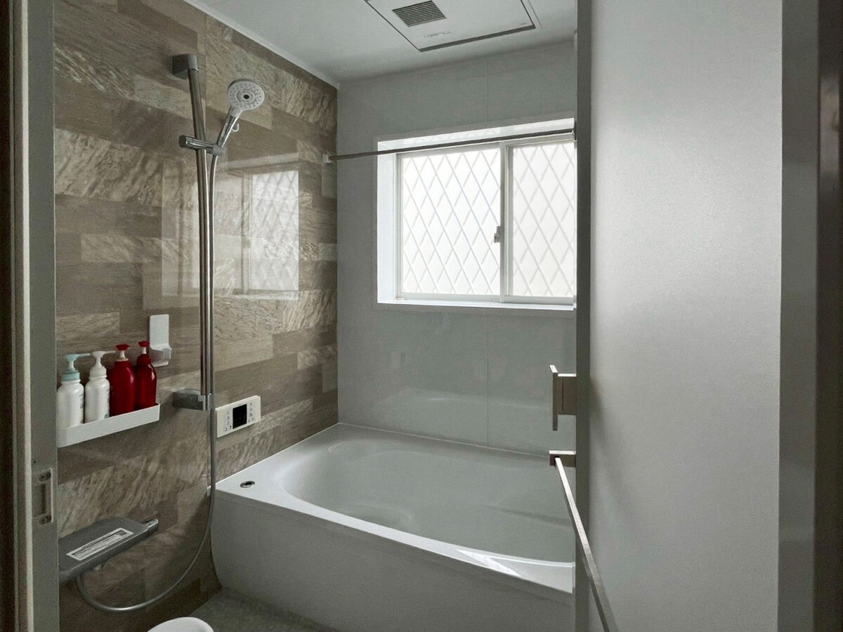 TOTO「サザナ」と浴室暖房乾燥機で叶える、これからの暮らしをもっと快適であたたかに。