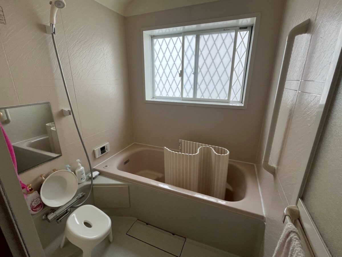 TOTO「サザナ」と浴室暖房乾燥機で叶える、これからの暮らしをもっと快適であたたかに。